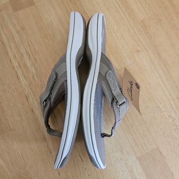 Clarks Cloudstepper Breeze Sea Sandal Thong Taupe Sz 8 NWT - Picture 5 of 8